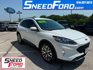 Used 2021 Ford Escape Titanium w/ Class II Trailer Tow Package image 1