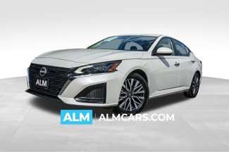 Used 2023 Nissan Altima 2.5 SV image 1