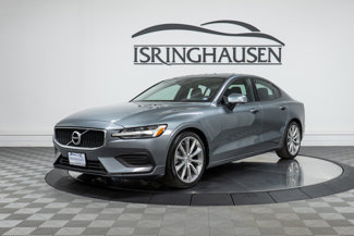 Used 2019 Volvo S60 T6 Momentum w/ Premium Package image 1