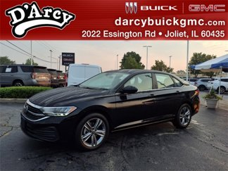 Used 2024 Volkswagen Jetta SE image 1