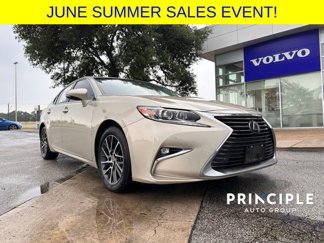 Used 2017 Lexus ES 350 w/ Luxury Package image 1