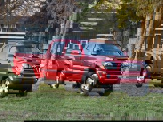 Used 2010 Toyota Tacoma 4x4 Access Cab V6 image 1