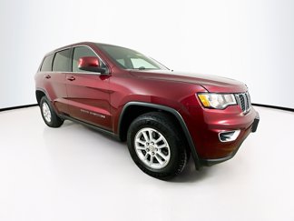 Used 2018 Jeep Grand Cherokee Laredo image 1