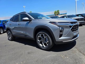 New 2025 Chevrolet Trax LT w/ Driver Confidence Package image 1