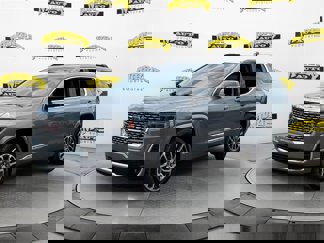 Used 2021 GMC Acadia Denali w/ Denali Technology Package image 1