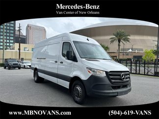 Used 2021 Mercedes-Benz Sprinter 3500 image 1