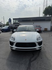 Used 2017 Porsche Macan image 1