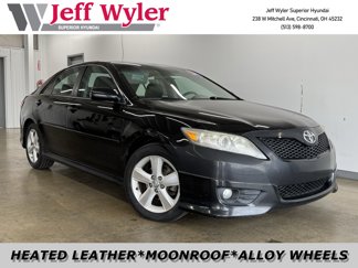 Used 2010 Toyota Camry SE image 1