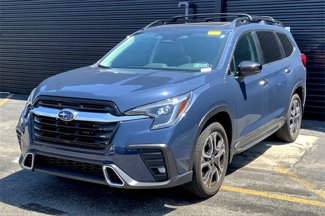 Used 2024 Subaru Ascent Touring image 1