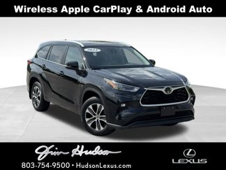 Used 2023 Toyota Highlander XLE image 1
