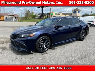 Used 2021 Toyota Camry SE w/ Convenience Package image 1