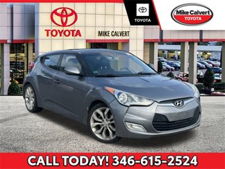 Used 2012 Hyundai Veloster w/ Style Pkg image 1
