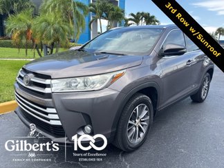 Used 2019 Toyota Highlander XLE image 1