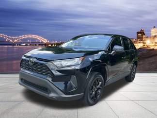 Used 2022 Toyota RAV4 LE image 1