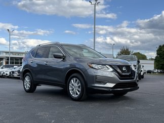 Used 2019 Nissan Rogue SV image 1