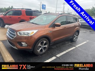 Used 2017 Ford Escape SE w/ Equipment Group 201A image 1