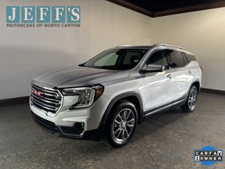 Used 2022 GMC Terrain SLT image 1