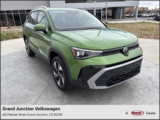 New 2025 Volkswagen Taos SE image 1