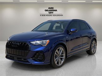 Used 2022 Audi Q3 2.0T Premium w/ Black Optic Sport Package image 1