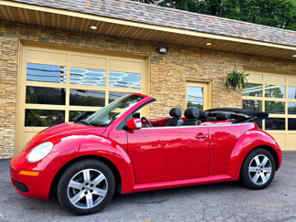 Used 2006 Volkswagen Beetle Convertible image 1
