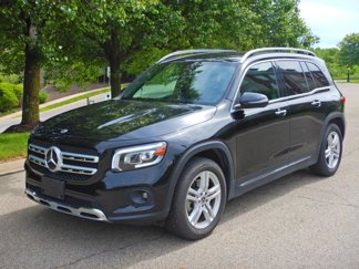 Used 2023 Mercedes-Benz GLB 250 4MATIC w/ Premium Package image 1