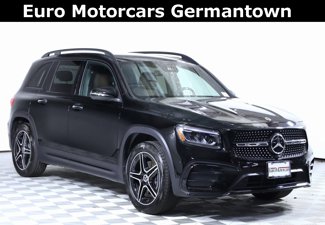Used 2025 Mercedes-Benz GLB 250 4MATIC image 1