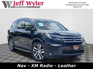 Used 2017 Honda Pilot Touring image 1