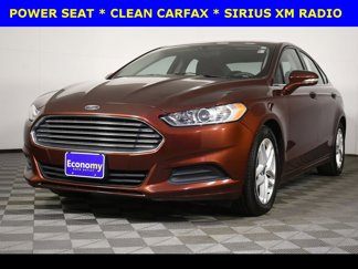 Used 2015 Ford Fusion SE image 1