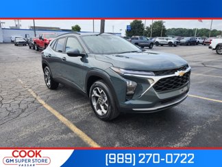 New 2025 Chevrolet Trax LT w/ Sunroof Package image 1