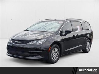 Used 2021 Chrysler Voyager Lxi image 1