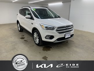 Used 2019 Ford Escape SEL image 1