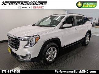 Used 2022 GMC Terrain SLE w/ Driver Convenience Package image 1