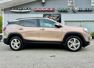 Used 2018 GMC Terrain SLE w/ Driver Convenience Package image 1