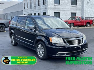 Used 2013 Chrysler Town & Country Touring-L w/ Entertainment Group #2 image 1