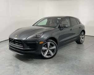 Certified 2024 Porsche Macan image 1