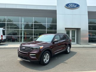 Used 2022 Ford Explorer XLT w/ Equipment Group 202A image 1