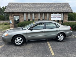 Used 2004 Ford Taurus SES image 1