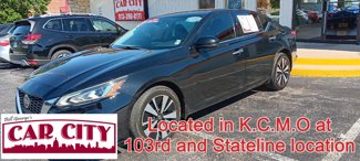 Used 2019 Nissan Altima 2.5 SV image 1