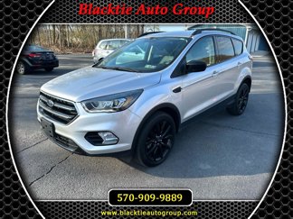 Used 2019 Ford Escape SE image 1