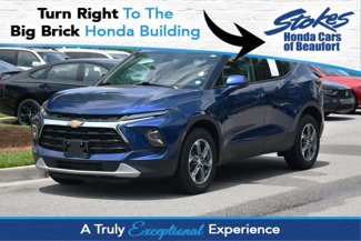 Used 2023 Chevrolet Blazer LT image 1