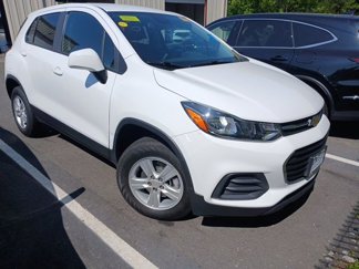 Used 2022 Chevrolet Trax LS w/ Tint and Cruise Package image 1
