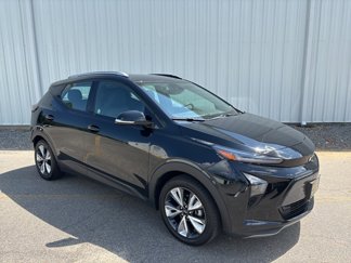 Used 2023 Chevrolet Bolt EUV LT w/ Convenience Package image 1