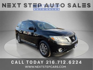 Used 2014 Nissan Pathfinder SL image 1