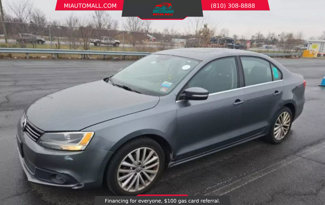 Used 2013 Volkswagen Jetta SEL image 1