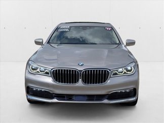 Used 2017 BMW 750i xDrive video 2
