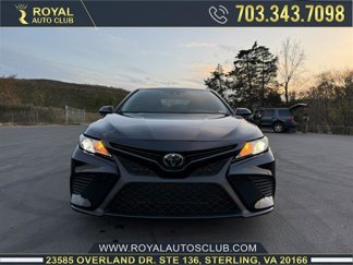 Used 2018 Toyota Camry SE image 1