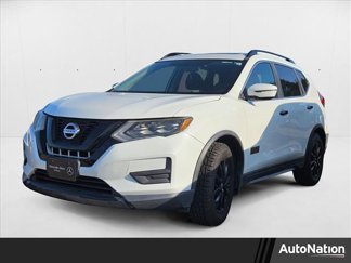 Used 2017 Nissan Rogue SV image 1