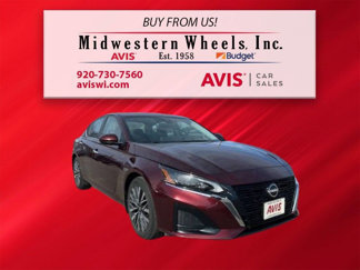 Used 2024 Nissan Altima 2.5 SV w/ SV Premium Package image 1