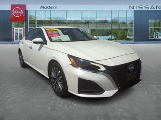 Certified 2023 Nissan Altima 2.5 SV image 1