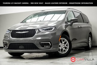 Used 2022 Chrysler Pacifica Touring-L image 1